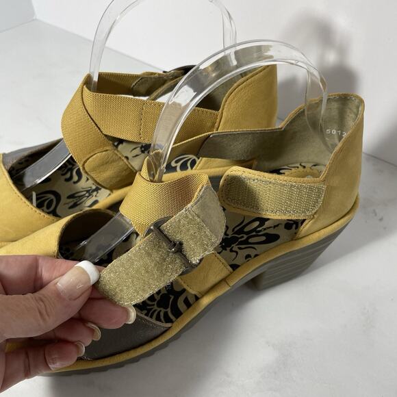 Fly London CRISSCROSS Peeptoe Sandal Size 10/41 Bumblebee Bronze Block Heel NEW - Picture 6 of 13